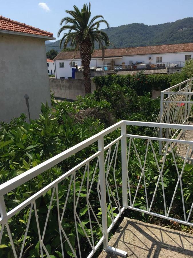 Apartman Lorena Stari Grad  Extérieur photo