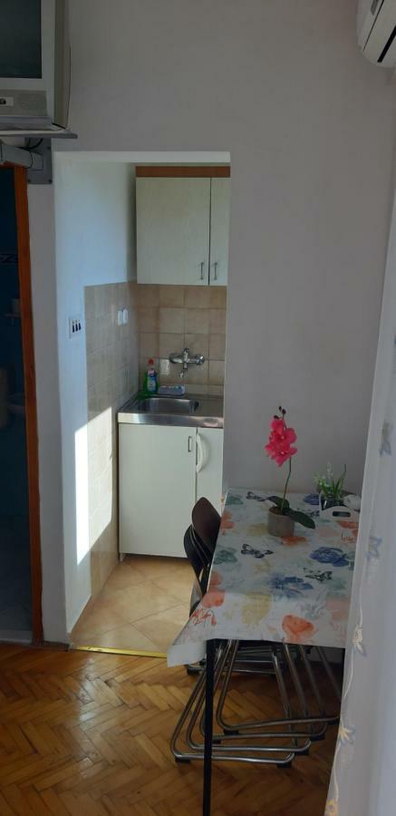 Apartman Lorena Stari Grad  Extérieur photo