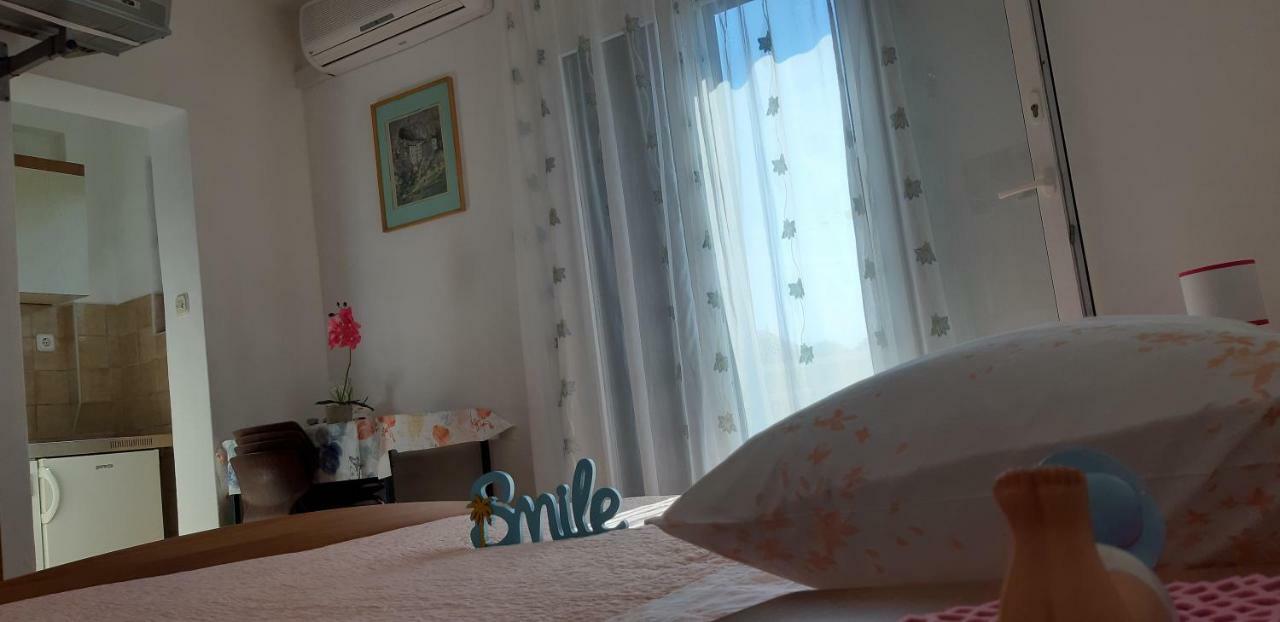 Apartman Lorena Stari Grad  Extérieur photo